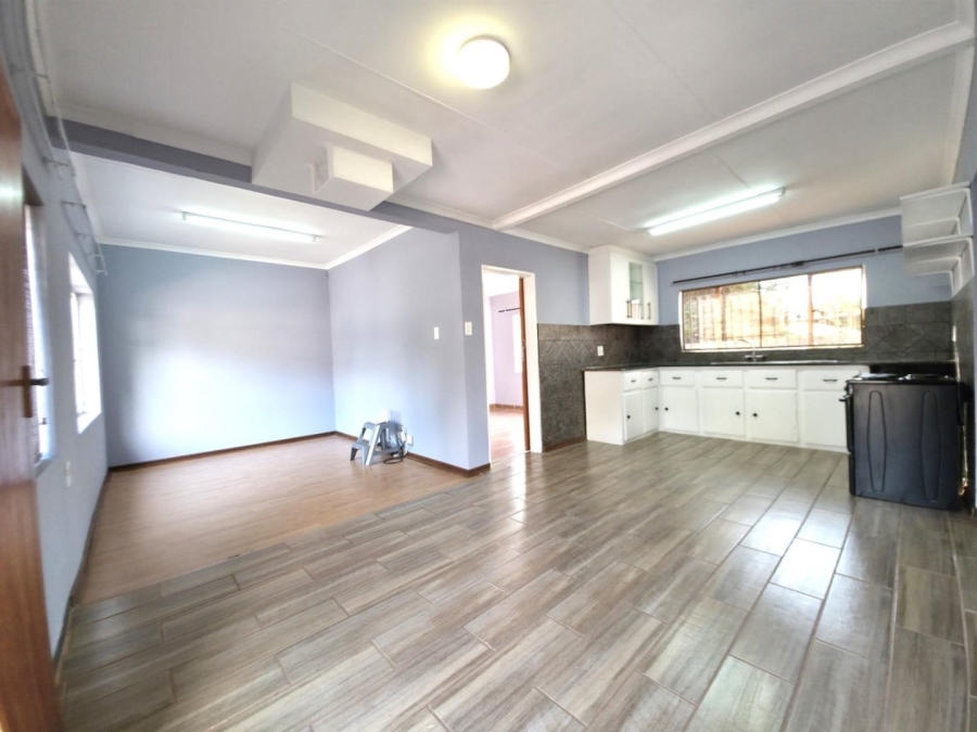 To Let 2 Bedroom Property for Rent in Meerhof North West